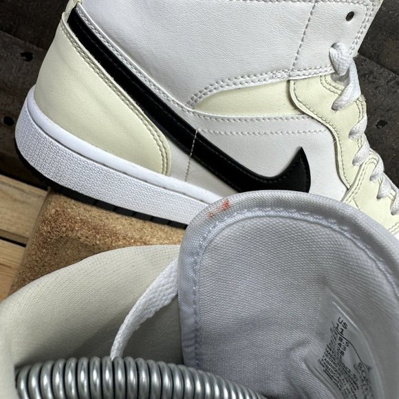 Nike Air Jordan 1 Women's Mid Light Smoke Grey Fog Shoes BQ6472-015 Size 11 - Picture 5 of 8